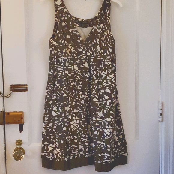 Banana Republic Dresses & Skirts - Banana Republic silk A-line graphic print dress